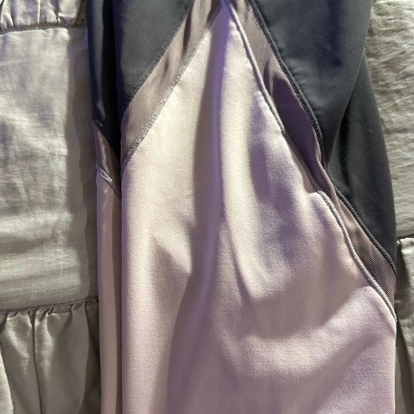 Stylish Gray and Pink leggings - Picture 4 of 6